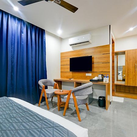 Airport Le Premier, New Delhi Hotel Bagian luar foto