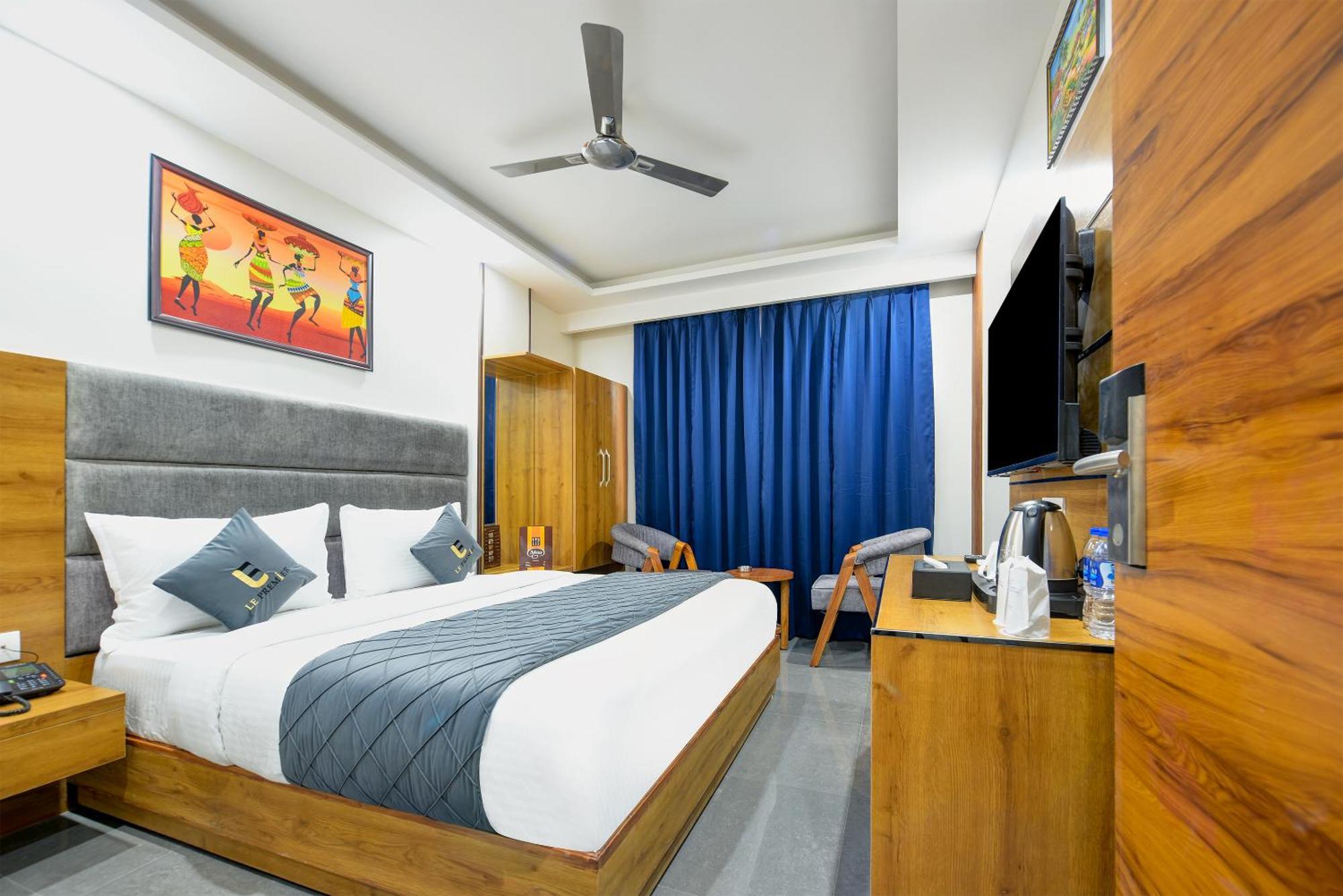 Airport Le Premier, New Delhi Hotel Bagian luar foto