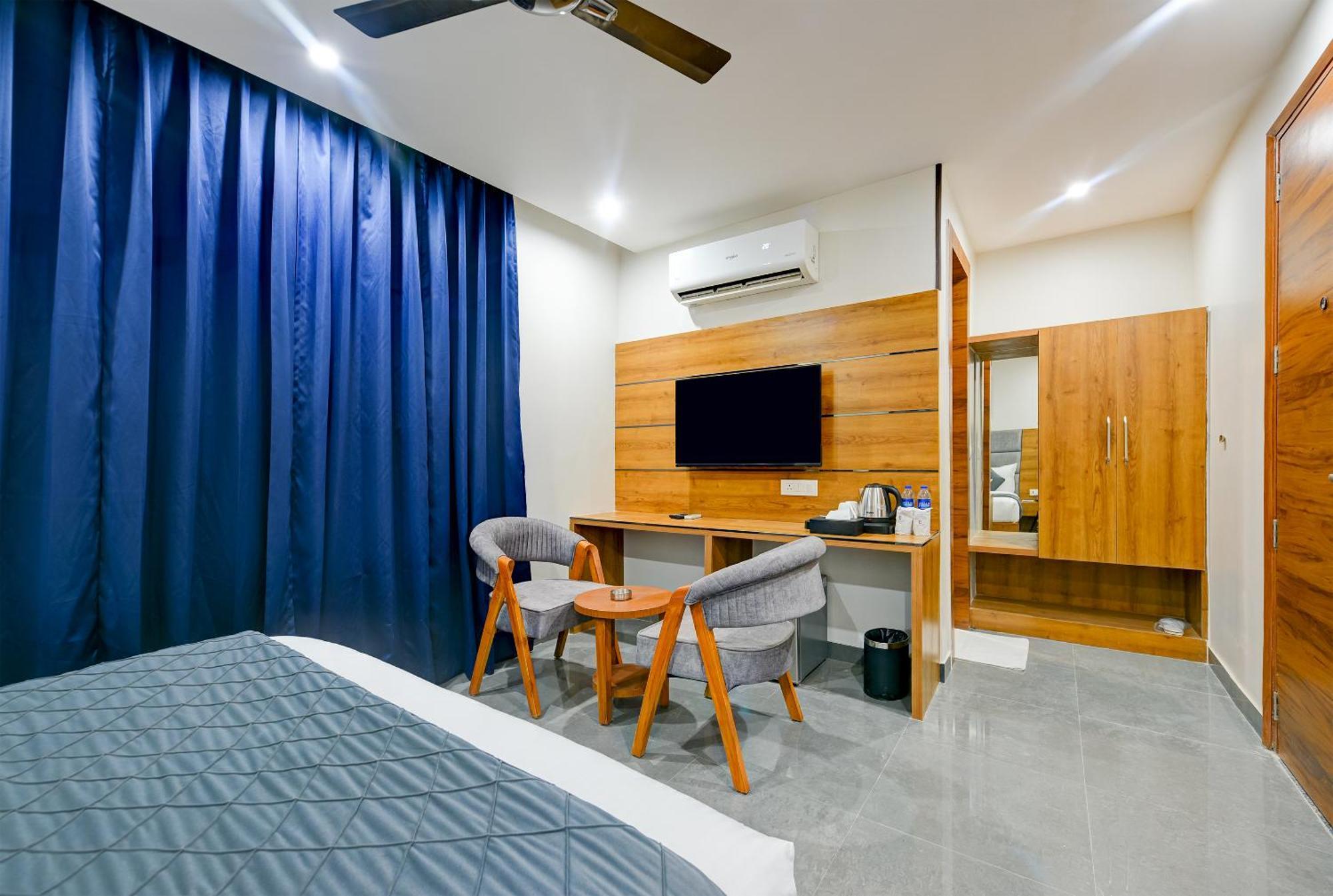 Airport Le Premier, New Delhi Hotel Bagian luar foto