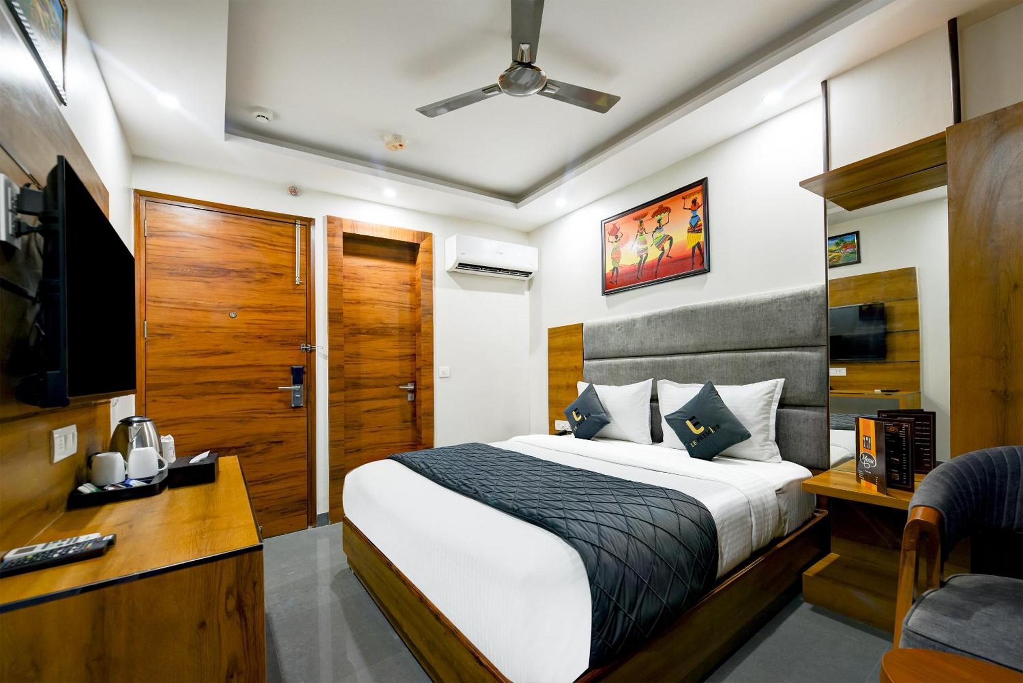 Airport Le Premier, New Delhi Hotel Bagian luar foto