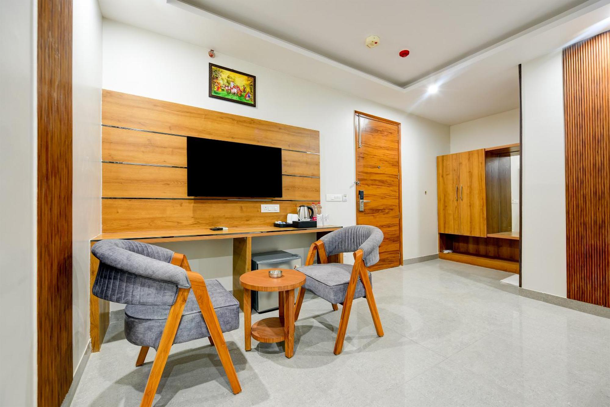 Airport Le Premier, New Delhi Hotel Bagian luar foto