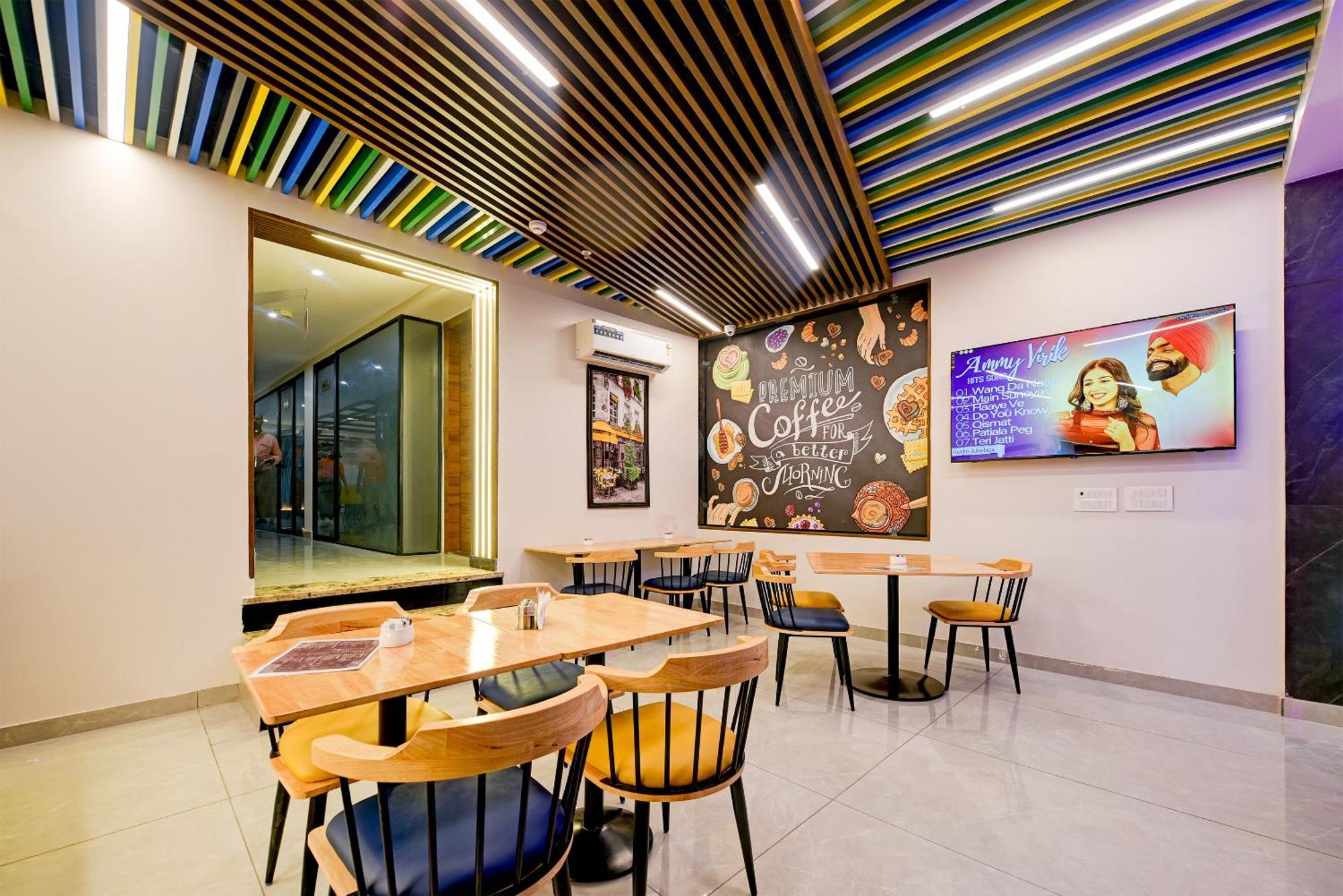 Airport Le Premier, New Delhi Hotel Bagian luar foto